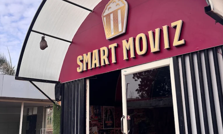 SMART MOVIZ A/C Cinema